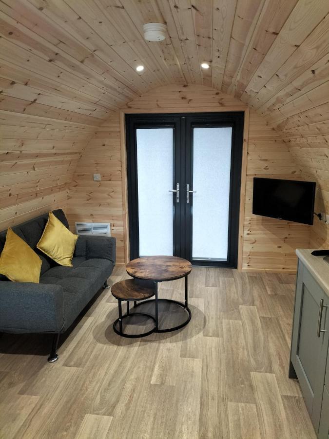 Gateway Glamping Hotel Farranfore Ngoại thất bức ảnh
