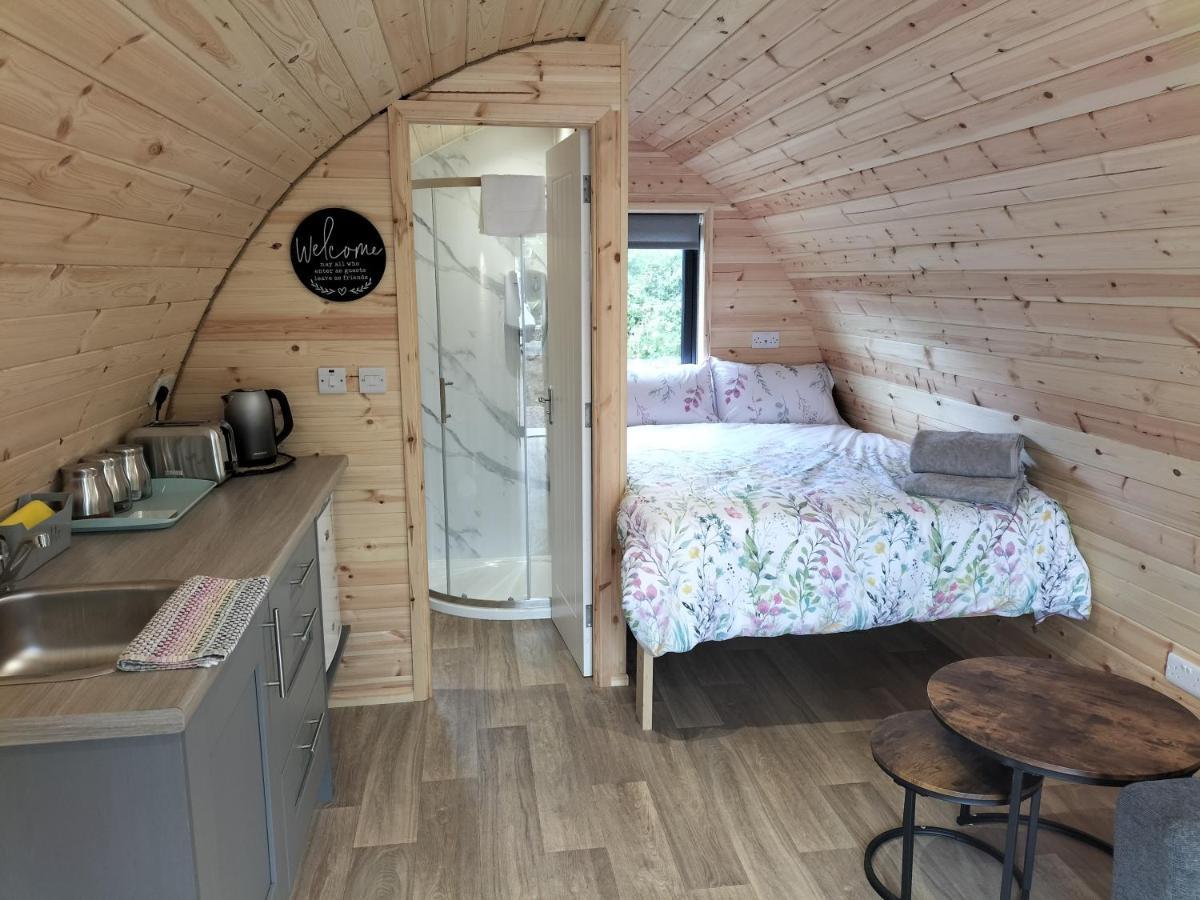 Gateway Glamping Hotel Farranfore Ngoại thất bức ảnh