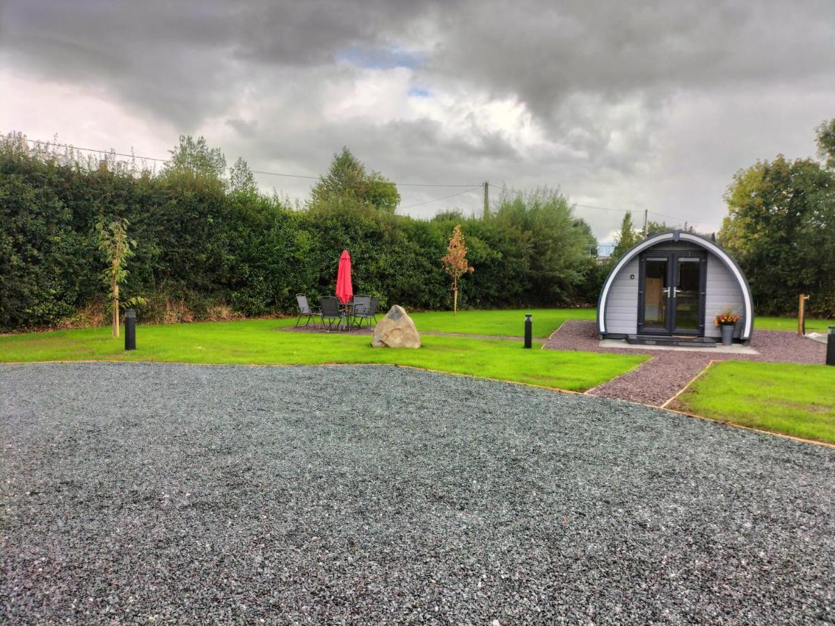 Gateway Glamping Hotel Farranfore Ngoại thất bức ảnh