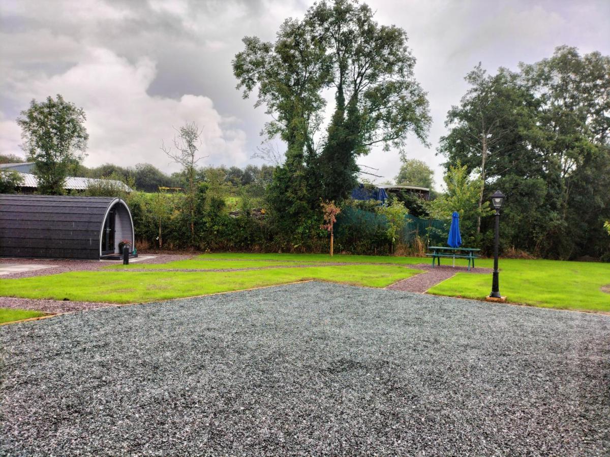 Gateway Glamping Hotel Farranfore Ngoại thất bức ảnh